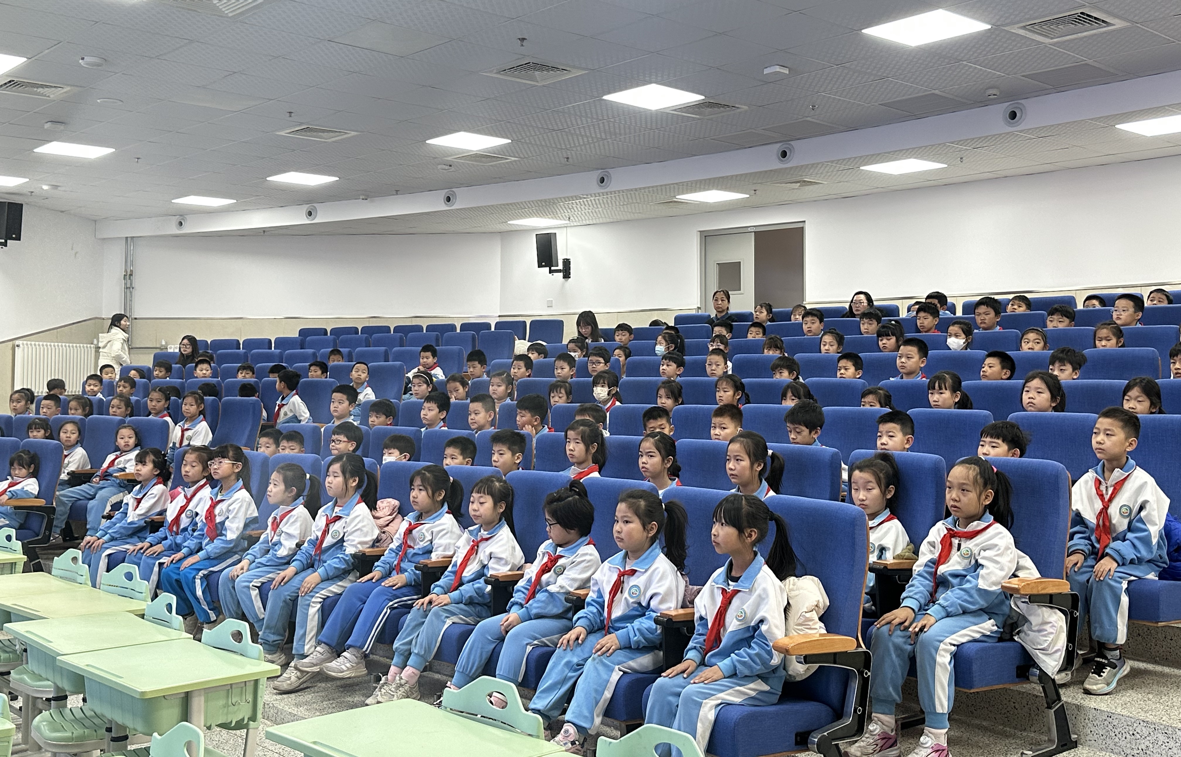 微信图片_2025-12-10_164502_866.jpg 微信图片_2025-12-10_164502_866.jpg